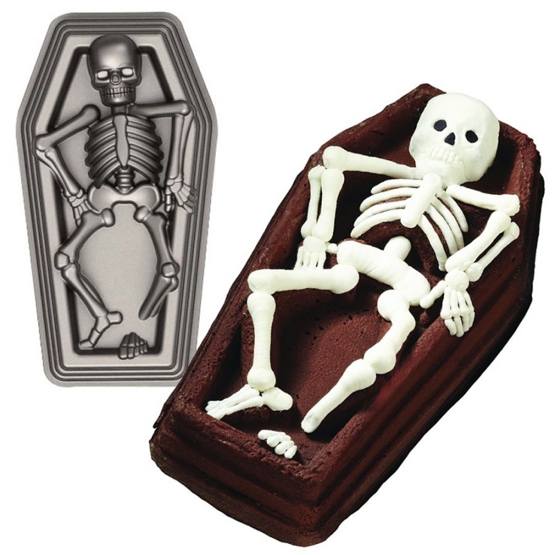 WILTON Skeleton in Casket 3-D Halloween Cake Pan 13 X 6.5 X 2.75 