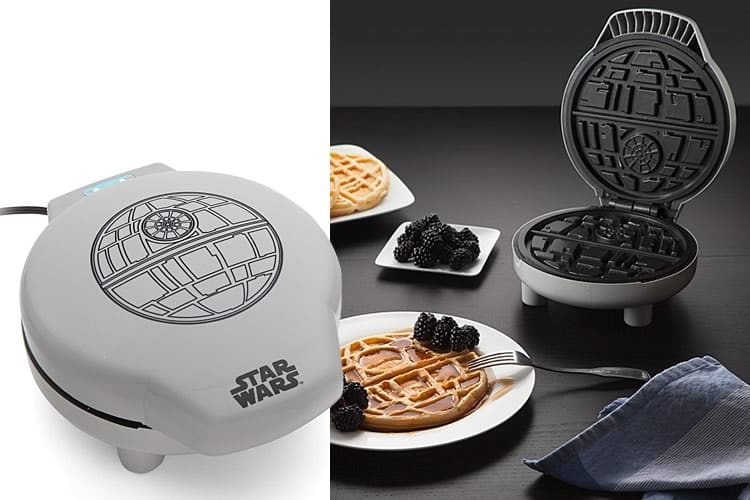 La piastra per waffle a forma di Lego