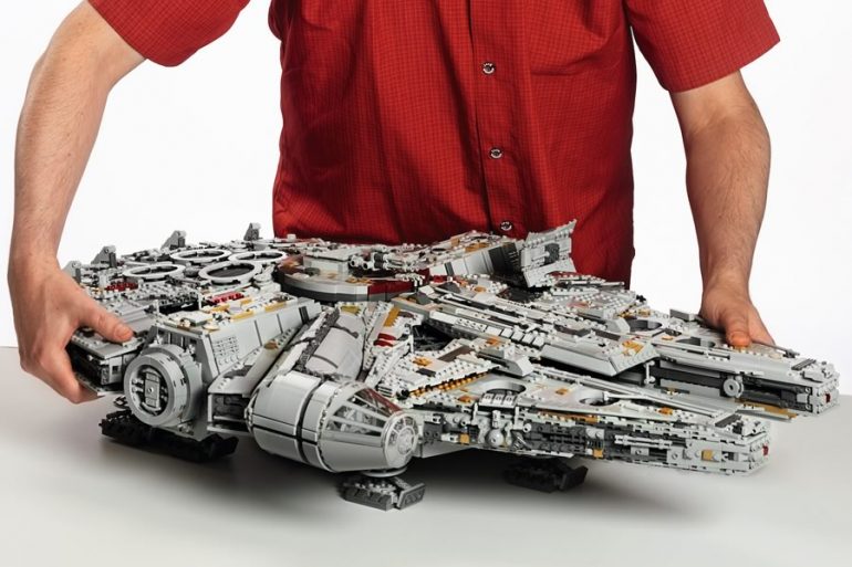 La nuova LEGO Millennium Falcon
