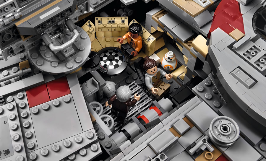 millennium-falcon-lego-75192-interni-1