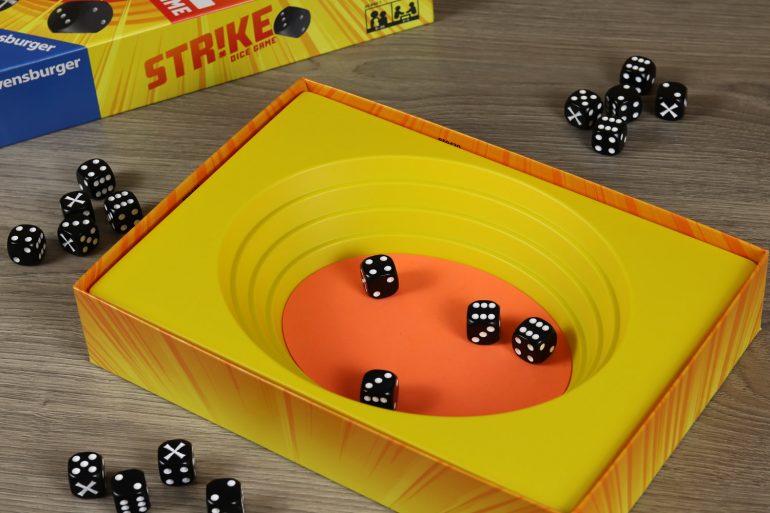 Strike Dice Game - L'arena